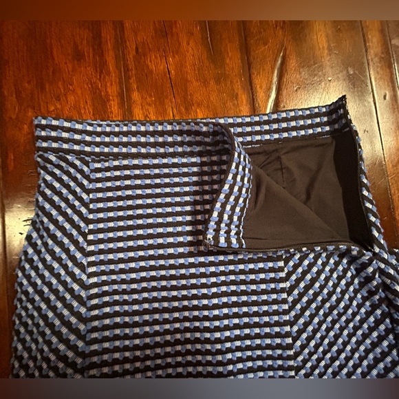 Maeve by Anthropologie Textured Indigo Pencil Skirt Size Small - Picture 5 of 9